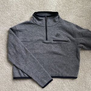 Nike Logo 1/4 Zip Crop Sweatshirt